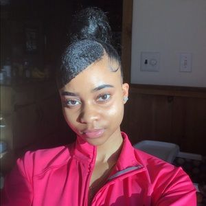 Meet your Posher, Ferlina